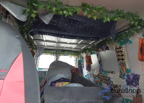 2003 Ford E-250 Commercial/Recreational z USA, uszkodzony, nr VIN 1FTNS24L43HA23531